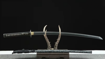 Katana Mizuchi SS430 — forgé à la main avec saya nacrée et tsuba en laiton noirci — Atelier Katana