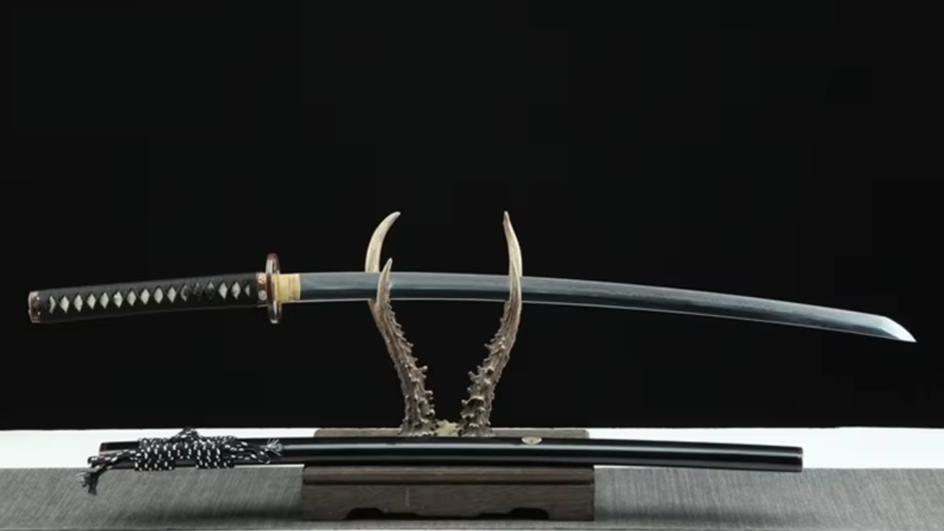 Katana Gingetsu SS428 — forgé et poli à la main, hamon réel, tsuba plaquée or et argent — Atelier Katana