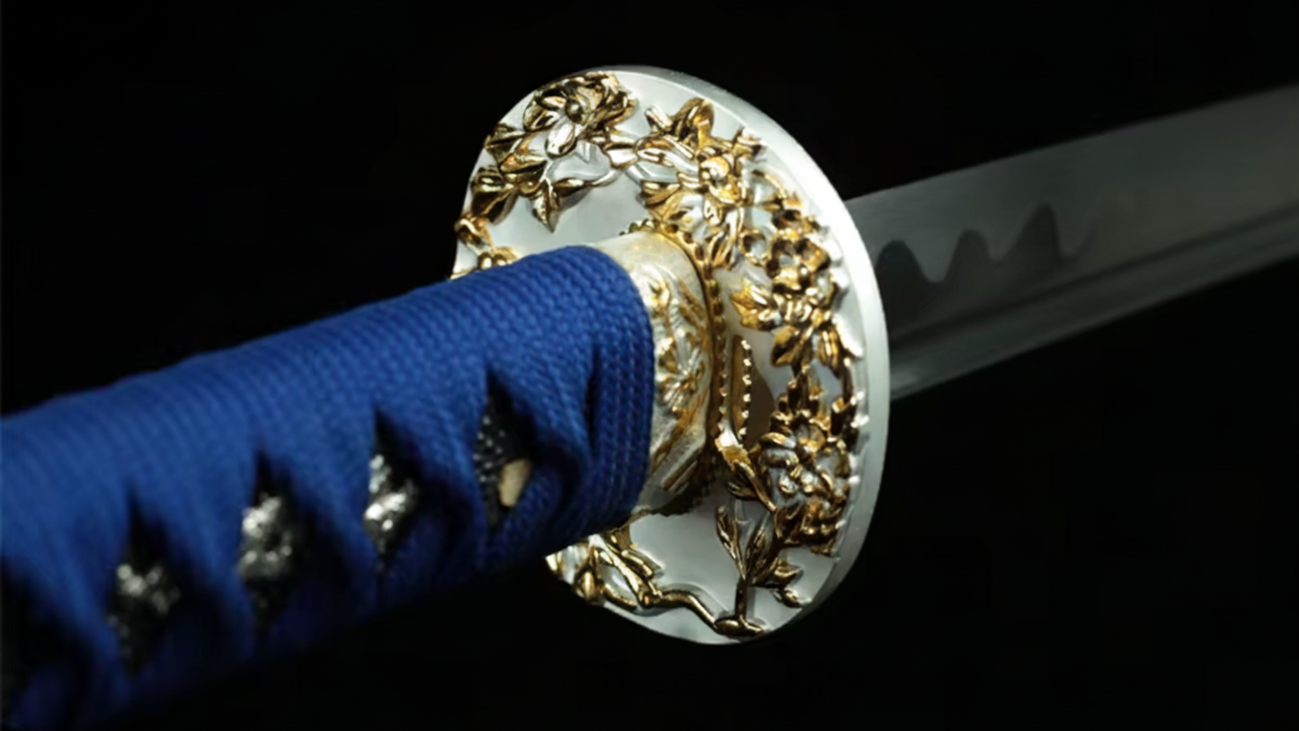 Katana Shiraha SS723 — acier T10 avec hamon réel et saya blanche veinée — Atelier Katana